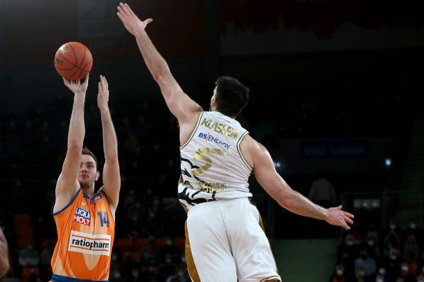 禁让人思考 禁让人思考